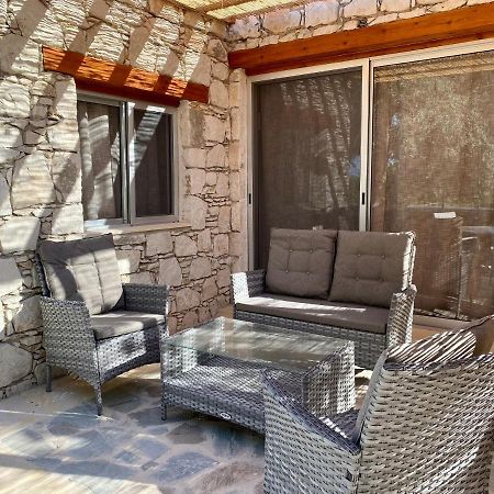 Ammos Luxury Suits And Residences Peyia Exterior foto