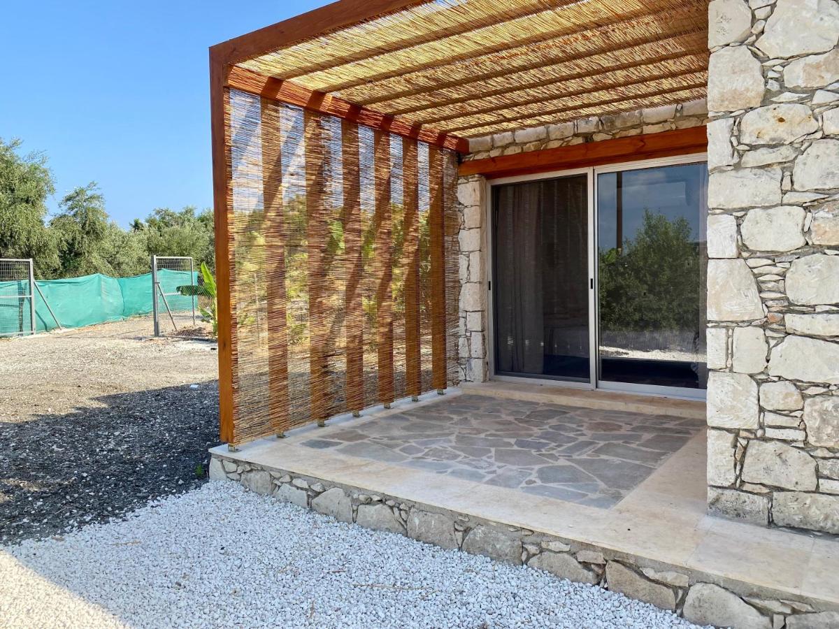 Ammos Luxury Suits And Residences Peyia Exterior foto